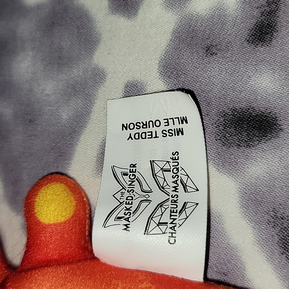 2023 McDonalds The Masked Singer Miss Teddy Mini Plush - Picture 3 of 3